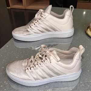 K-Swiss Original Women’s Rose Gold Fashion Sneakers — Size US 6 (Pre-Loved)